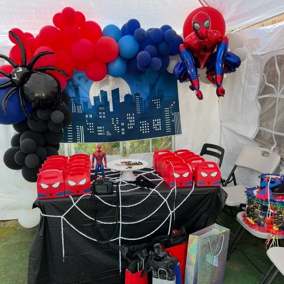 Superhero Super City Banner - Picture 2 of 4